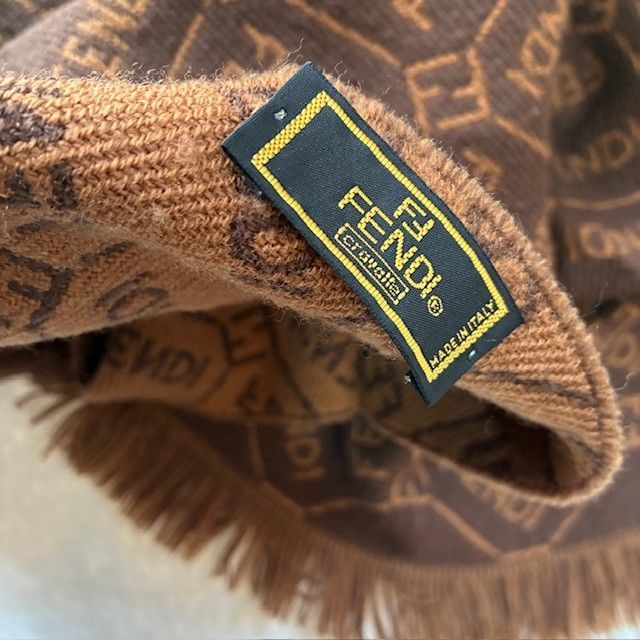 フェンディ FENDI ズッカ FF柄 リバーシブル ニットストール