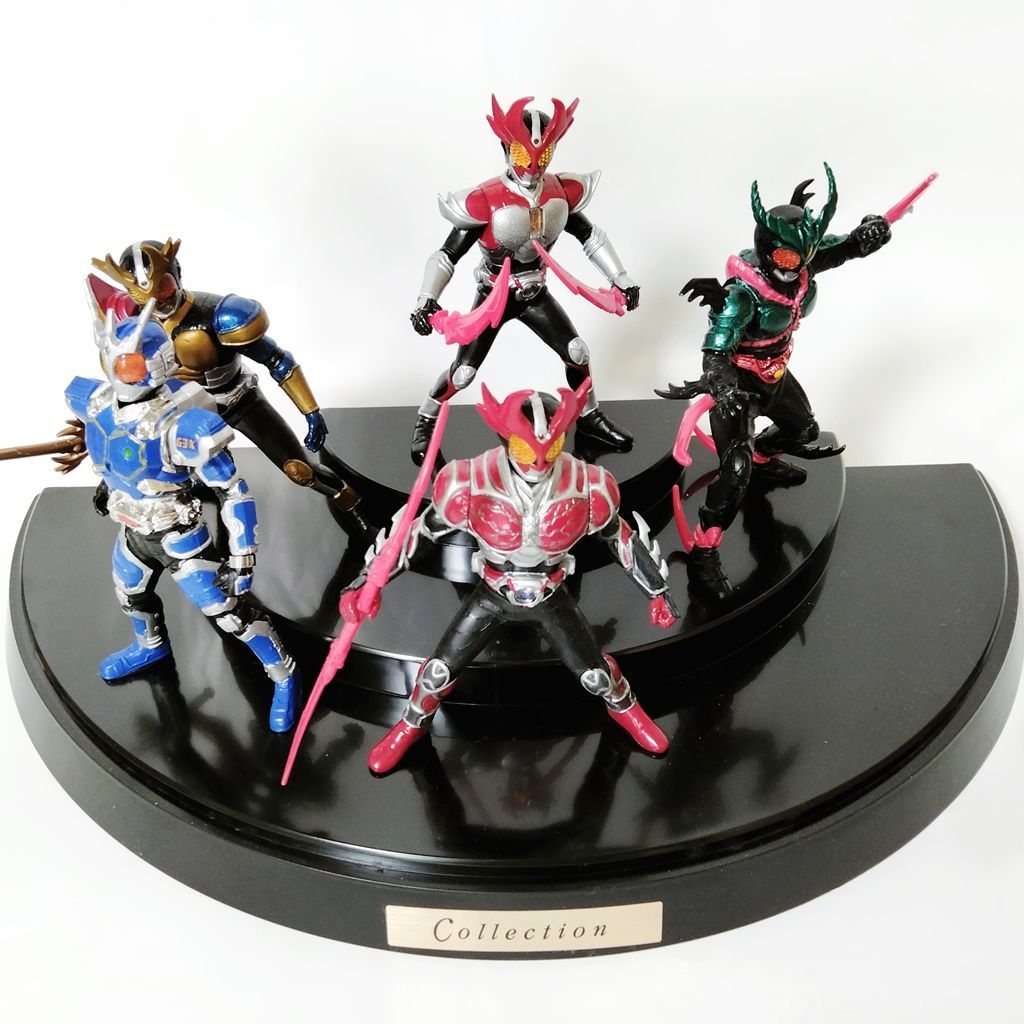 まとめて出品 コレクションケース ＋ 仮面ライダー フィギュア 12体