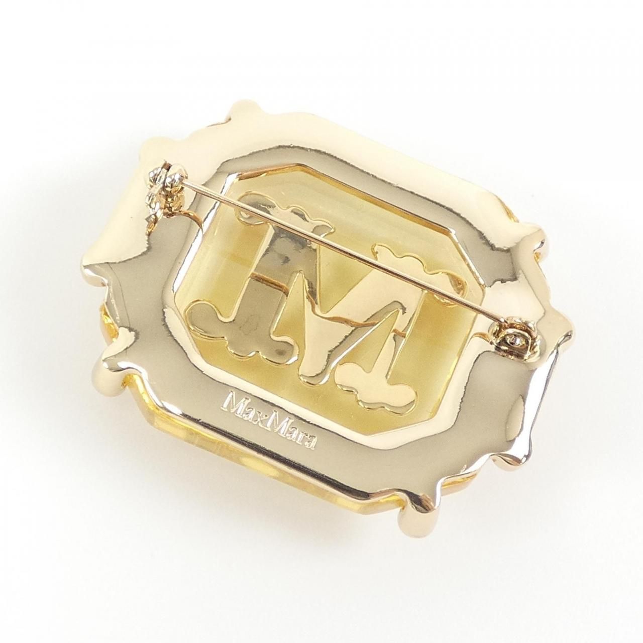 Mロゴ入り黄色ブローチ マックスマーラ マックスマーラ Max Mara