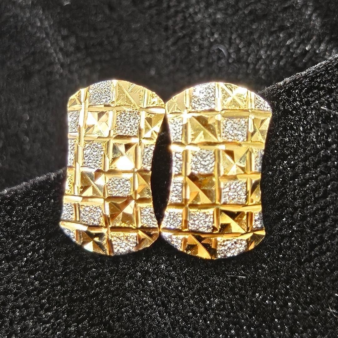 モダンで立体的！ 18金 K18 YG WG コンビデザイン スタッド ピアス 