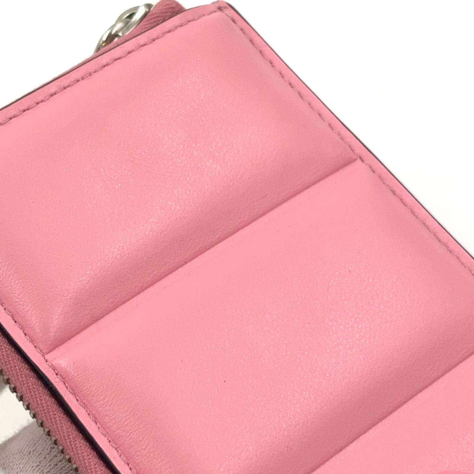 フラグメントケース