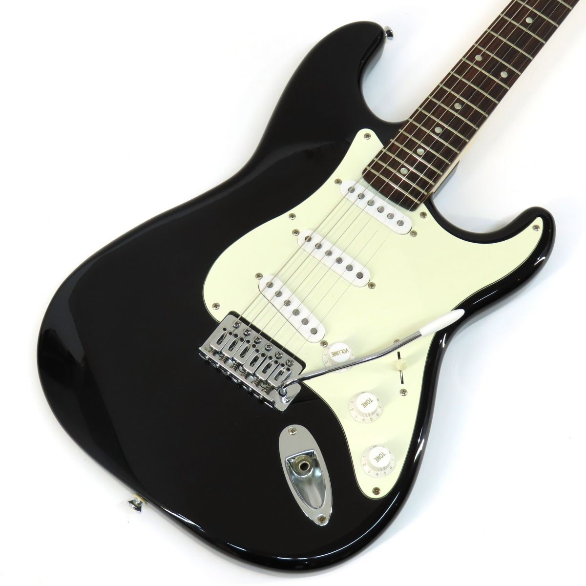 FERNANDES フェルナンデス LE-1Z ブラック ストラトキャスター エレキギター ※中古