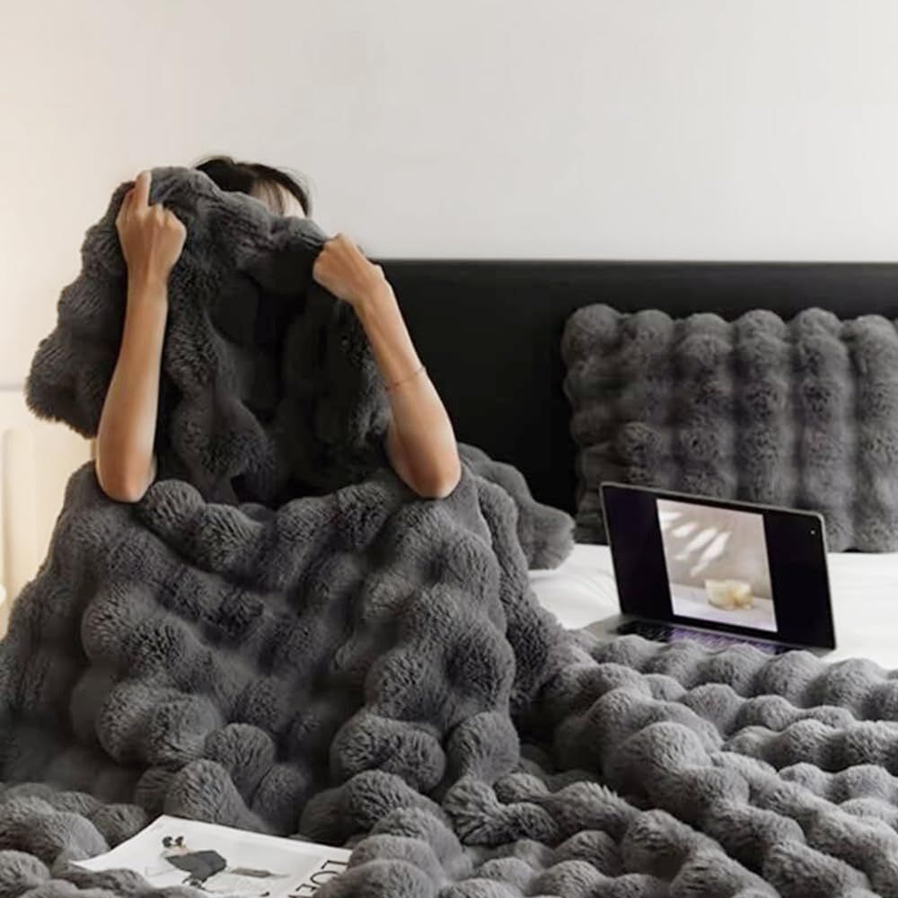 毛布 ふわとろ毛布 ブランケット ダブル ラビットファー調 二枚合わせ あったか ラグジュアリーウォーム 秋冬掛け毛布 厚手 もこもこ 暖かい もうふ 掛け毛布 毛抜けない 静電気防止 肌ふとん 柔らかく ふわふわ 冷え対策 洗える 吸湿発熱 昼寝