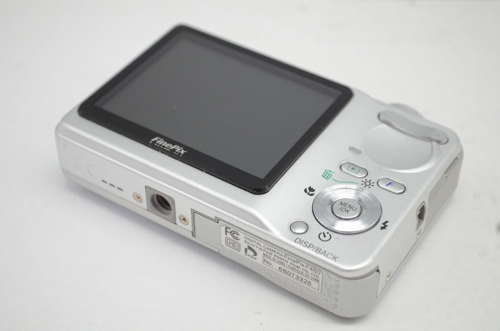 FUJIFILM フジフィルム Finepix F460 コンパクトデジタルカメラ