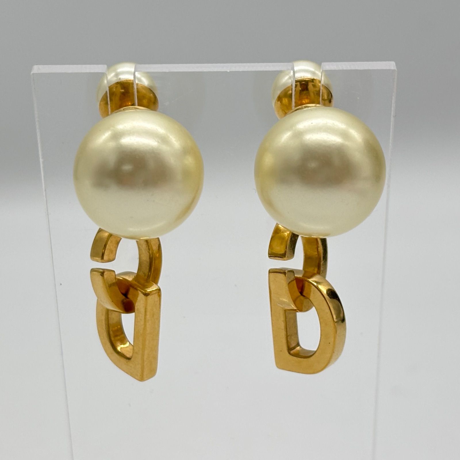 極美品】Dior トライバル TRIBALES ピアス パール CDロゴ ゴールド 