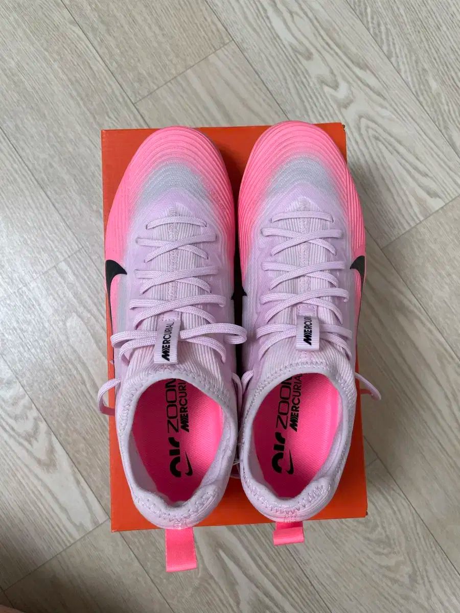 NIKE ナイキ