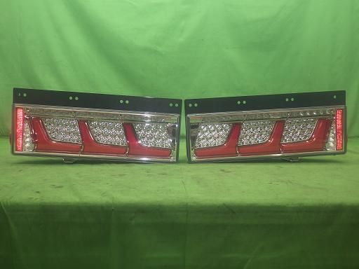 小糸 3連ledテールランプ ノーマルターン 小糸 3連 LED テールランプ