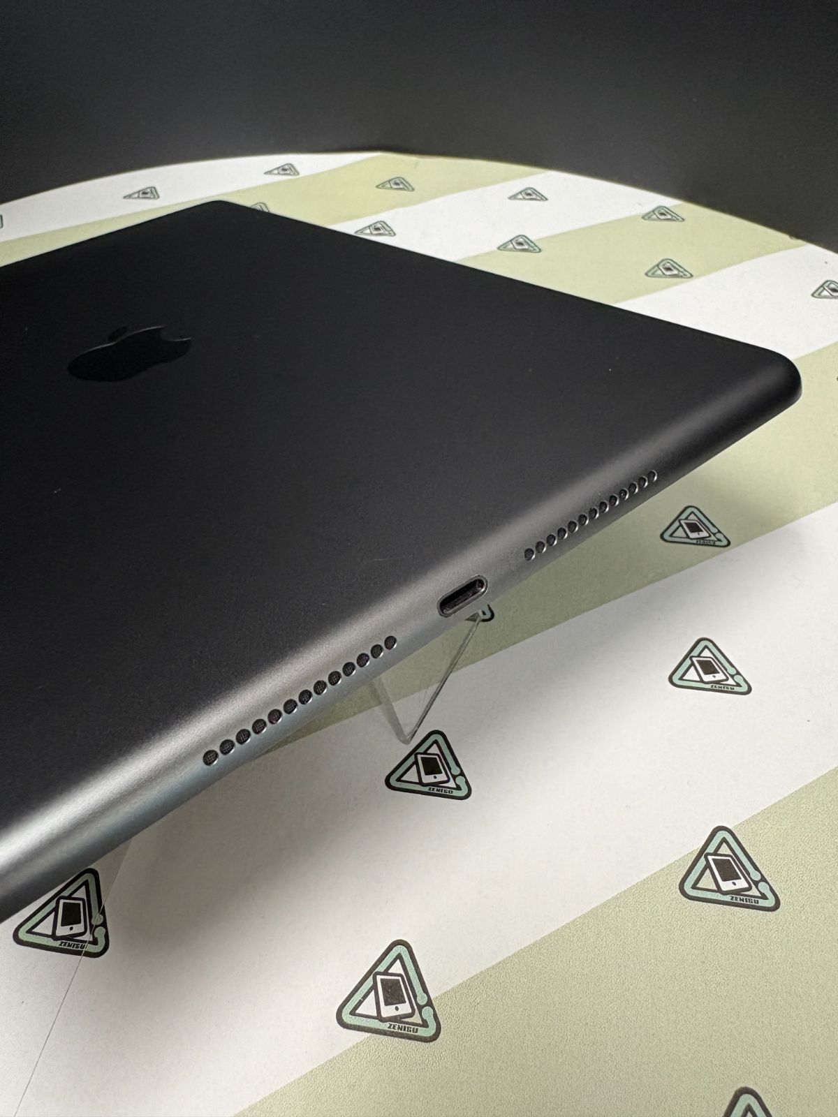 Apple iPad 第８世代 Cellular　32GBスペースグレー 本体 Apple iPad 第8世代 Wi-Fi 128GB スペースグレイ 整備品