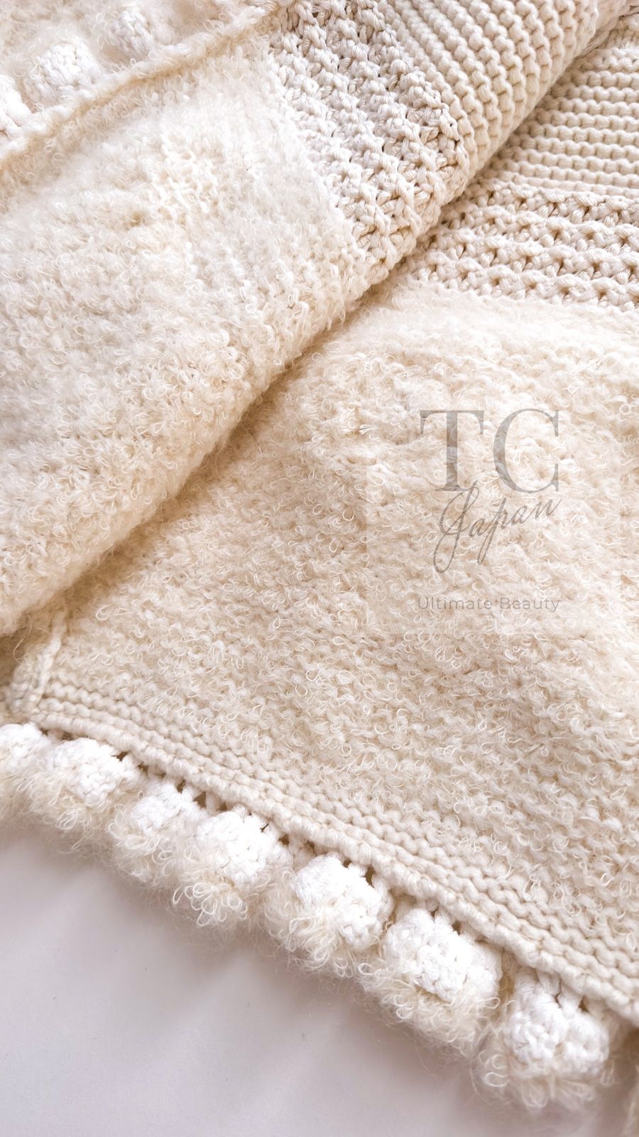 売れ筋商品|||シャネル カーディガン CHANEL 42万 カシミア 可愛すぎる ふわっふわ カシミアブレンド モヘア ポンチョ ケープ 大人気 超美品 36 38 42 44 42万 シャネル カーディガン CHANEL カシミア 可愛すぎる ふわっ