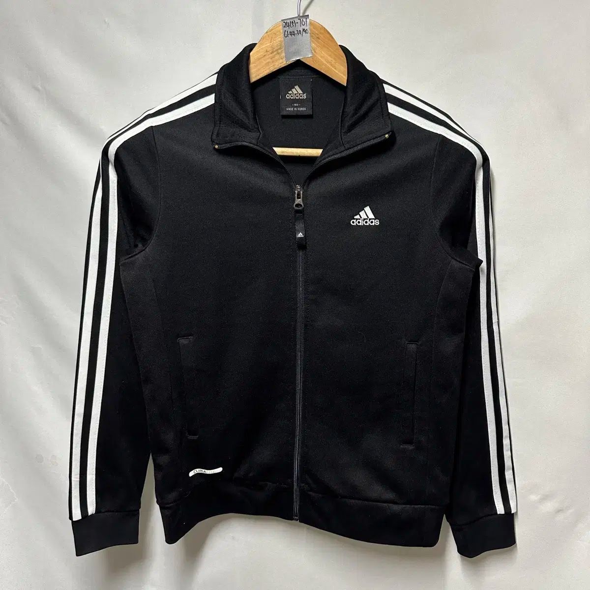 雷市場（ポンジャン）商品韓国直送】純正品/ 90 adidas(アディダス) 3本線 黒 トラックトップス ジャージ ヨーロッパ - メルカリ