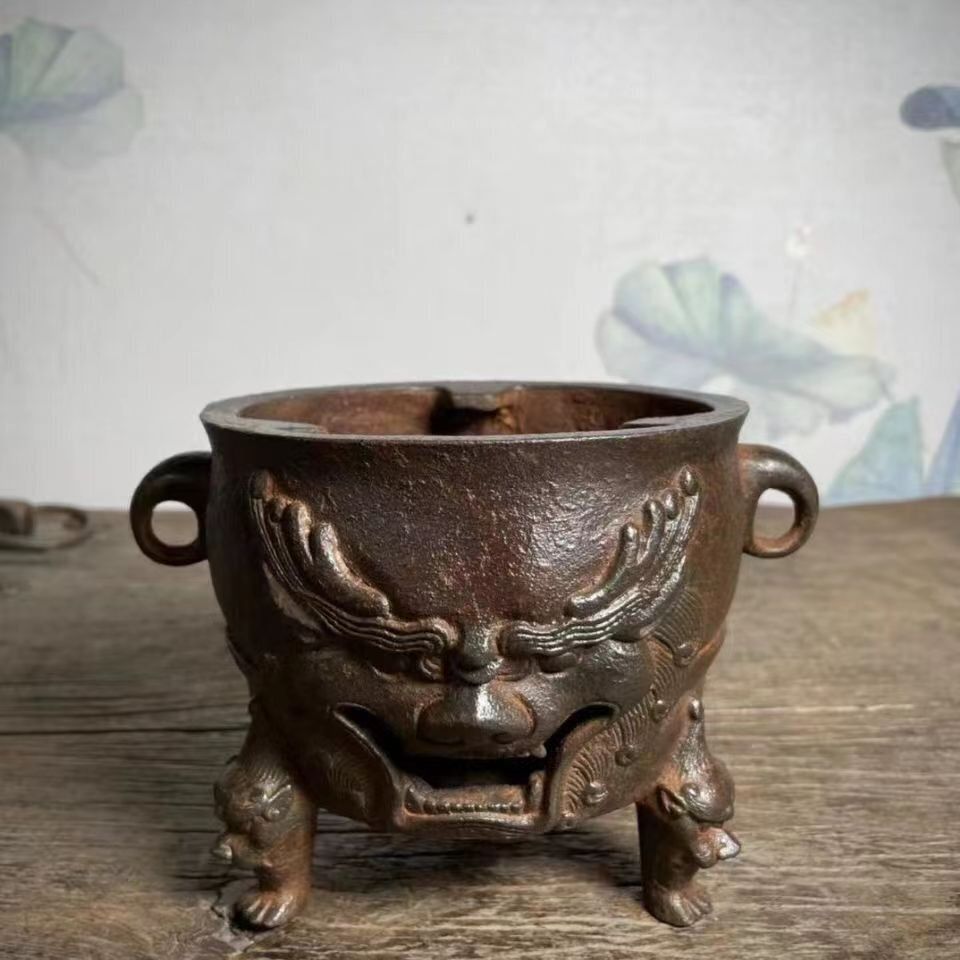 旧鉄器|獣面ストーブ|炭火盆|鉄香炉|レトロ|実用コレクション|香薫炉 鉄製 鉄器 装飾品