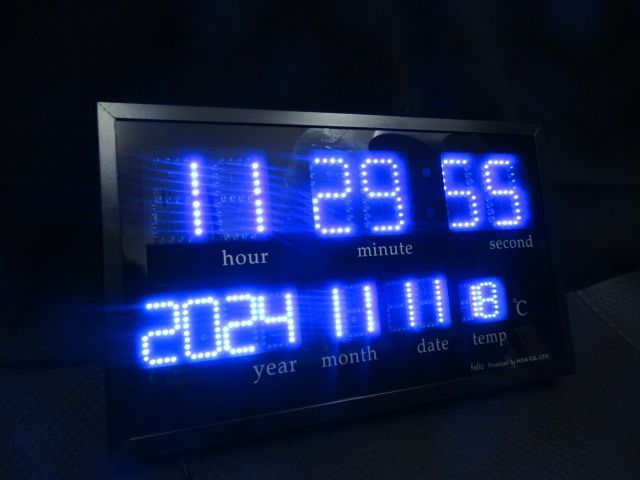 中古品 Felio フェリオ デジタル 壁掛け時計 ブルーLED カレンダー 温度計 置き時計 光る時計