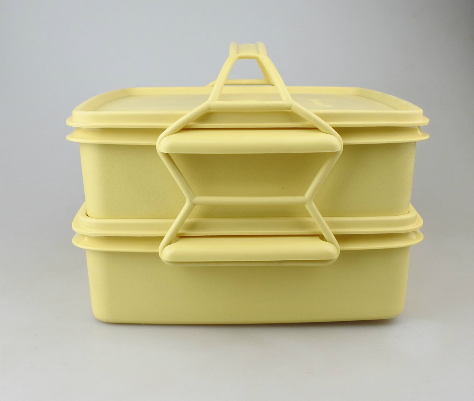 Tupperwareビンテージタッパーウェア　ランチボックス他 未使用 ビンテージ】日本製Tupperware（タッパーウェア） デュエット