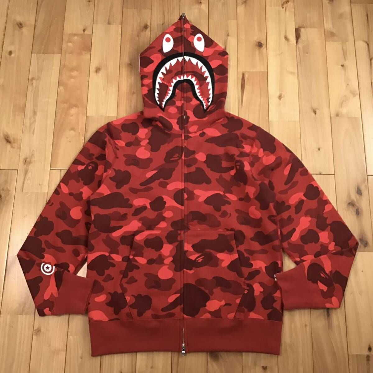 タグ付き　APE シャークパーカー　Wフード　レッド　希少品 タグ付き APE シャークパーカー Wフード レッド 希少品 - メルカリ