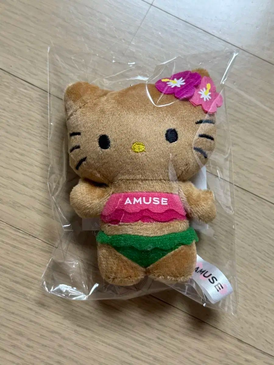 アミューズ ハローキティ 日焼けキティ 人形