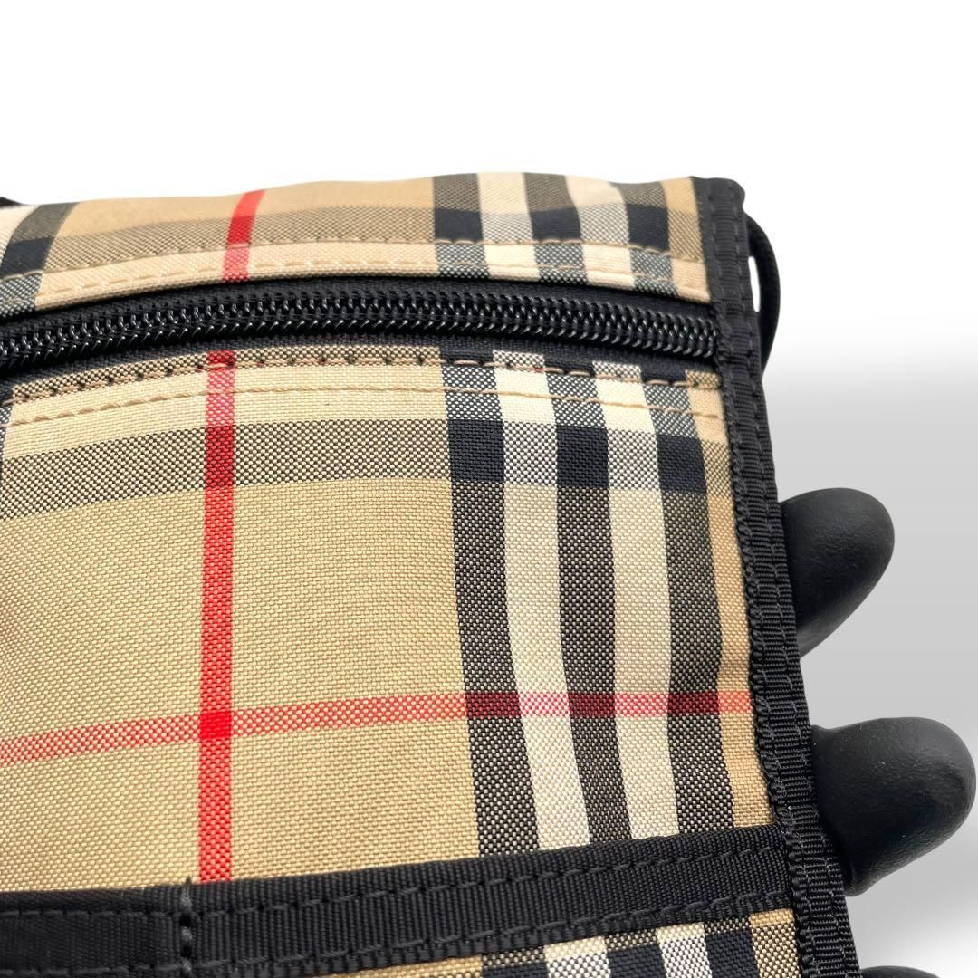 未使用級 BURBERRY バーバリー ショルダーバッグ ノバチェック 未使用級 BURBERRY バーバリー ショルダーバッグ ノバチェック