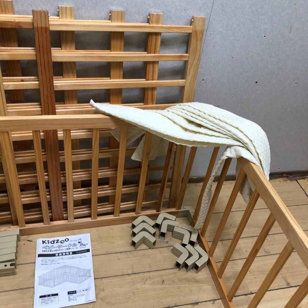 Kidzoo ベビーサークル 天然木 木製 8枚セット フレキシブル ベビーゲート サークル フェンス 柵 【糸島市内 送料無料】250914-1 Kidzoo ベビーサークル 天然木 木製 8枚セット フレキシブル ベビー
