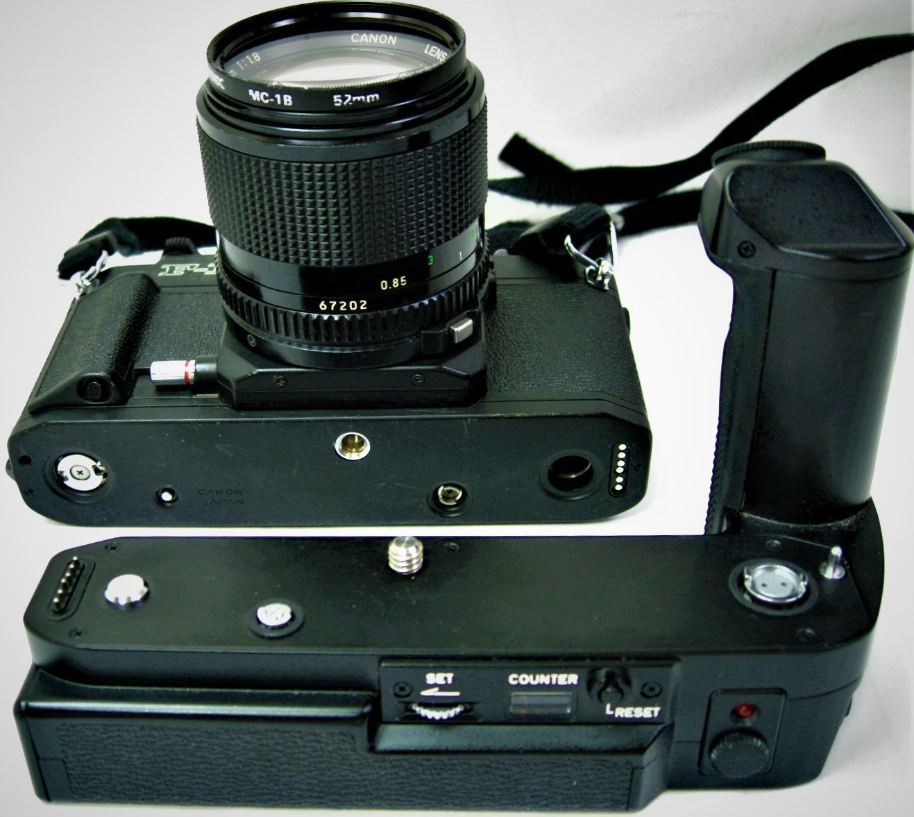 美品アンティーク キャノン NEW F-1 FD 85mm F1.8ワインダー付 美品アンティーク キャノン NEW F-1 FD 85mm F1.8ワインダー付