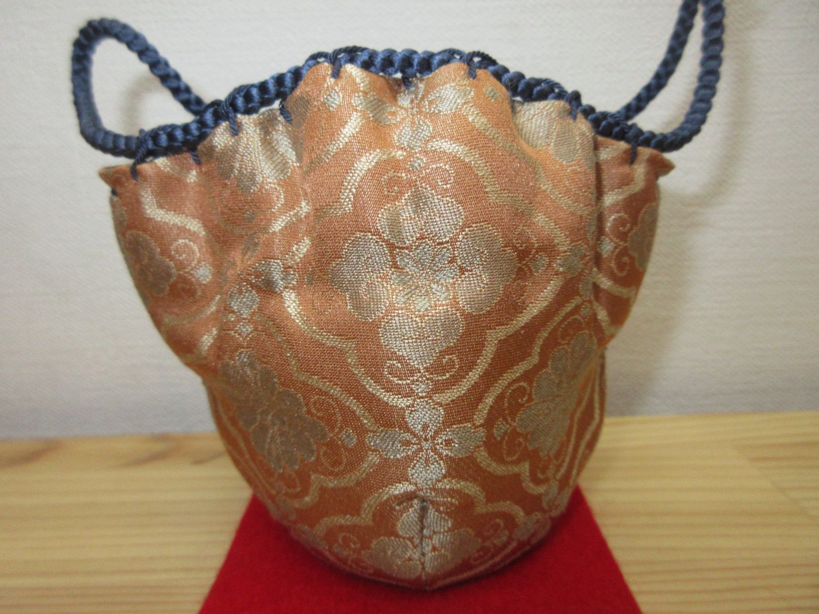 正絹 菱地紋丸花緞子