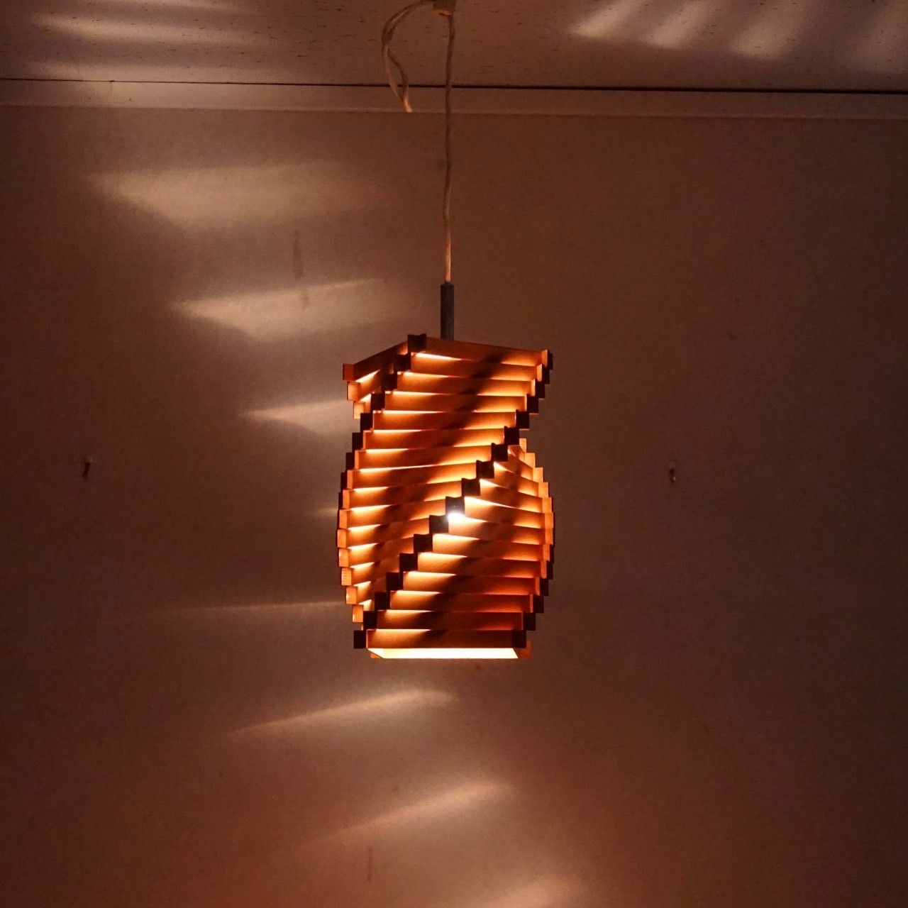 COMPTON LAMP ペンダントランプ 照明 多灯照明 箱型 LED対応 高