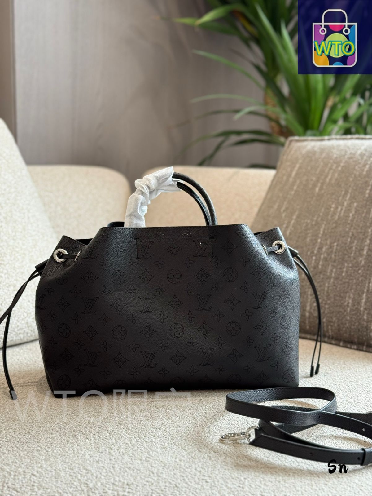 今日特価】Louis Vuitton Bella Mahina Drawstring Bag・ルイ