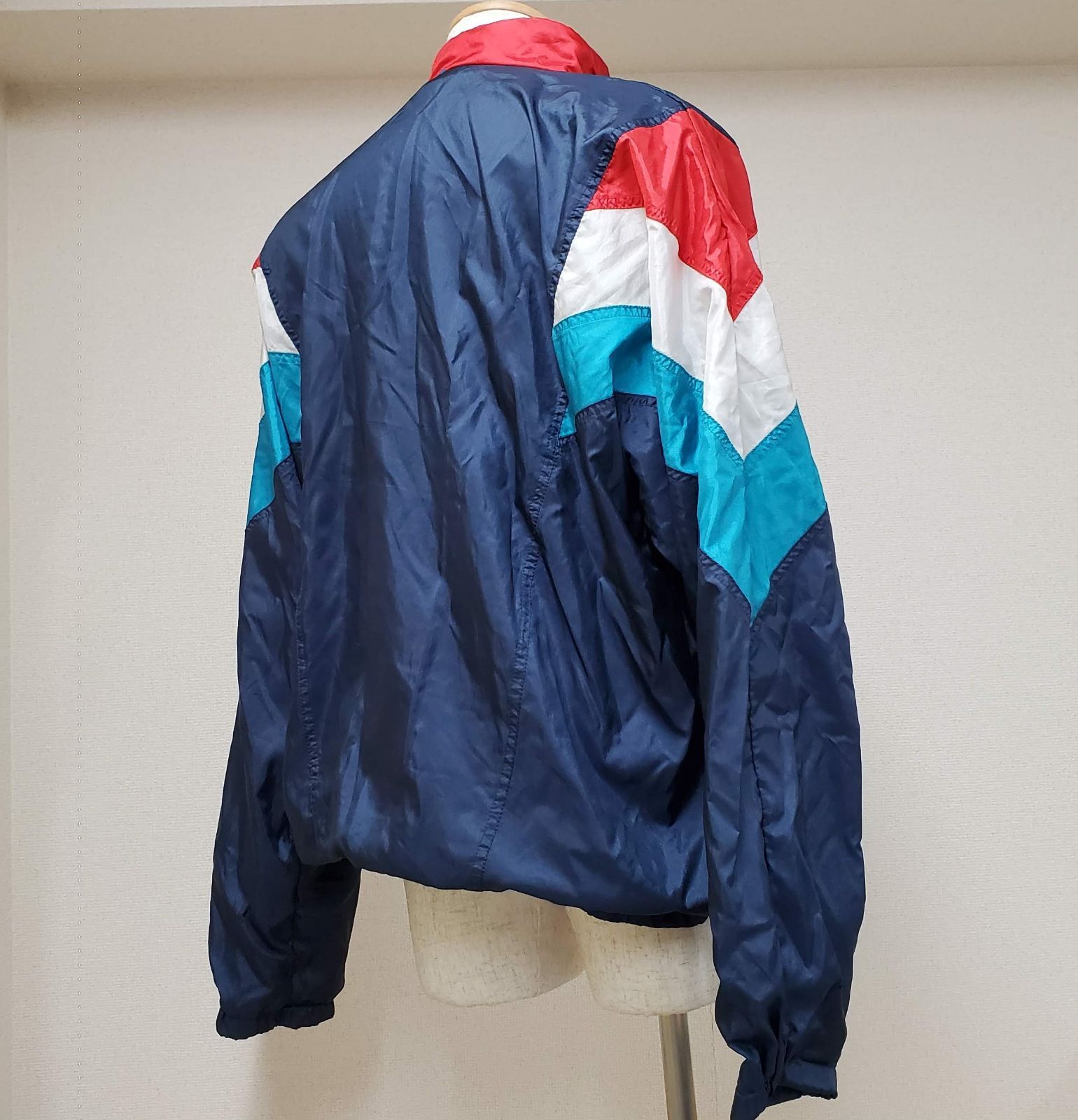 80s adidas アディダス ヴィンテージ ナイロンジャケット 万国旗タグ 