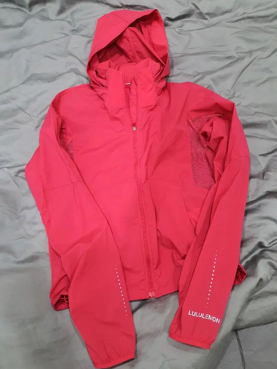 lululemon（ルルレモン） レディース ランニング ウィンドブレーカー