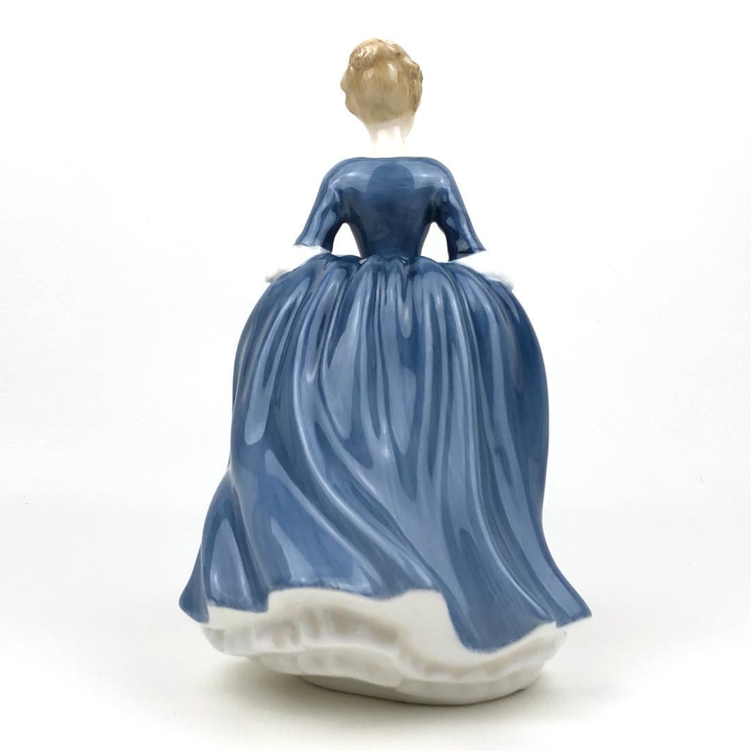 ROYAL DOULTON ロイヤルダルトン／陶器製人形 イギリス製 女性 人形