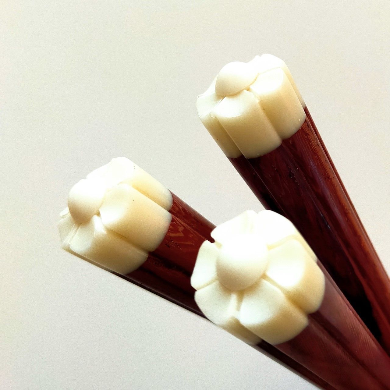 売切れごめん※既に非売品※ レアな天然素材太めカラクイ 沖縄三線用 糸巻き