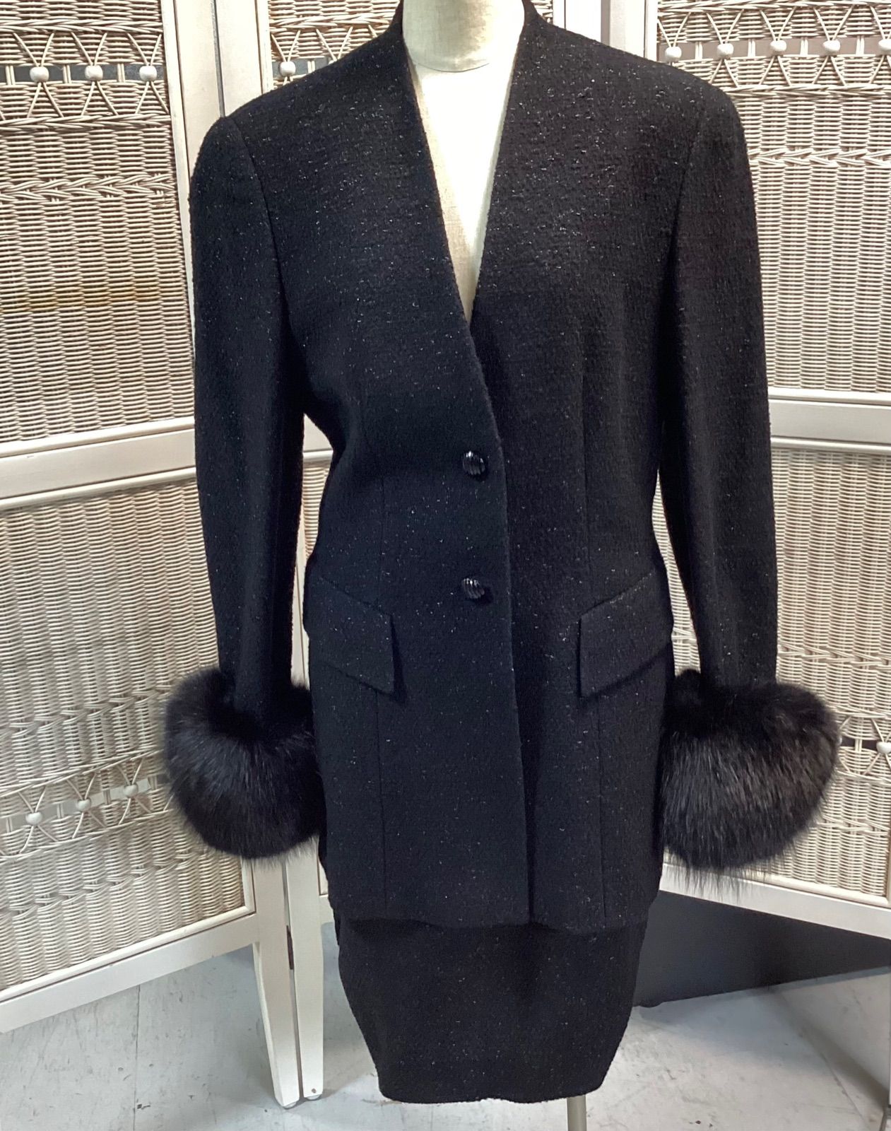 エスカーダ ESCADA ブルーフォックスファー付き スーツ