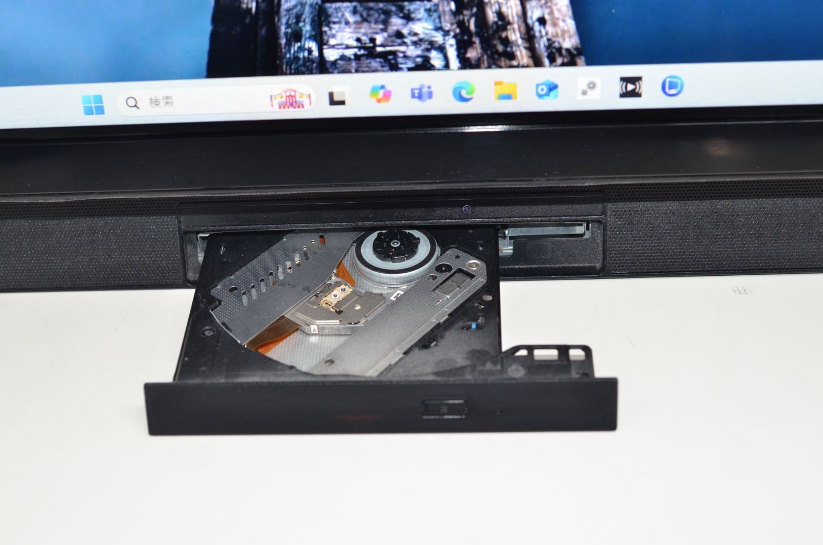 中古良品一体型パソコン Windows11+office NEC DA770/M Core i7-8565U