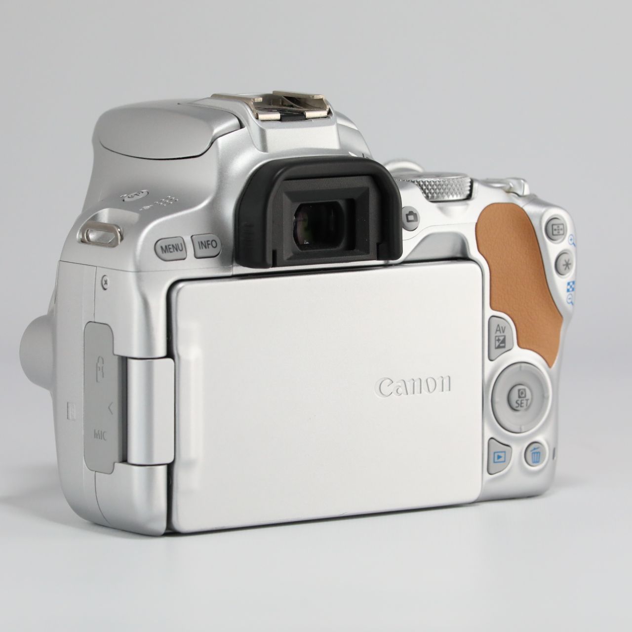 Canon デジタル一眼レフカメラ EOS Kiss X9 レンズキット