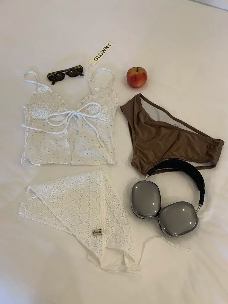 快適SSD256GB☆大人気赤ノートパソコン♡ブルーレイ☆カメラ付き