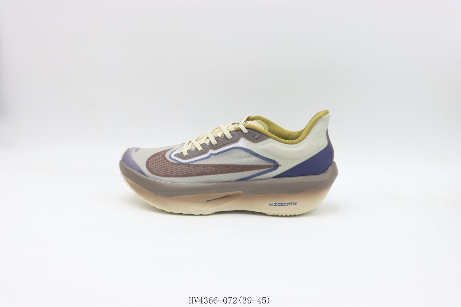 今日 Nike ナイキ ランニングシューズ HV4366-072 ブラウンブルー -WTO輸入