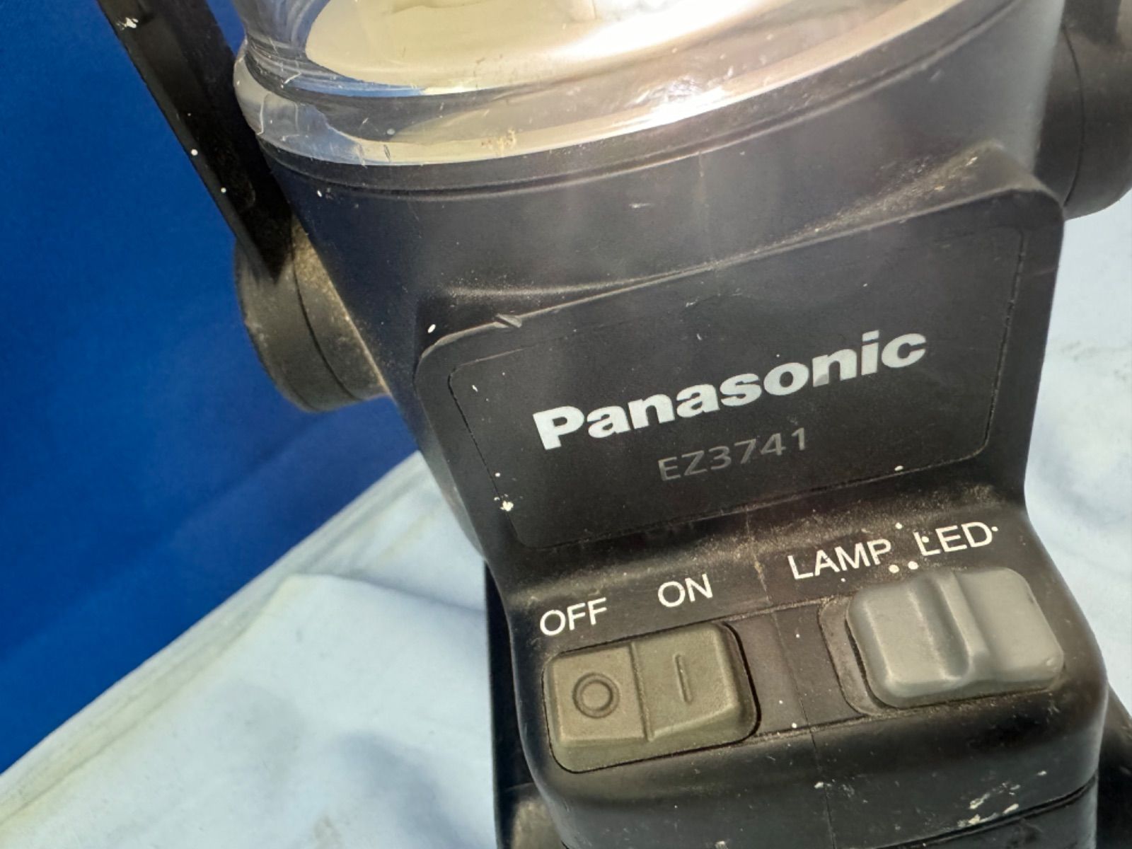 パナソニック EZ3741 Panasonic 充電ランタン(本体のみ)
