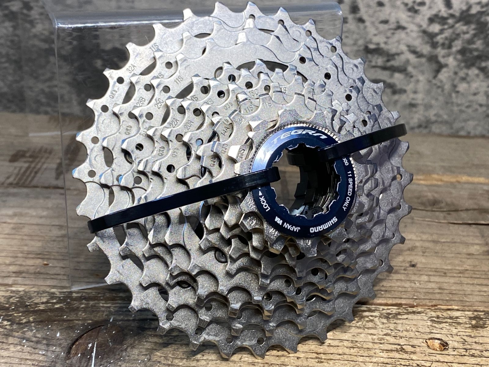 SHIMANO 「シマノ」 ULTEGRA CS-R8000 11-32T スプロケット