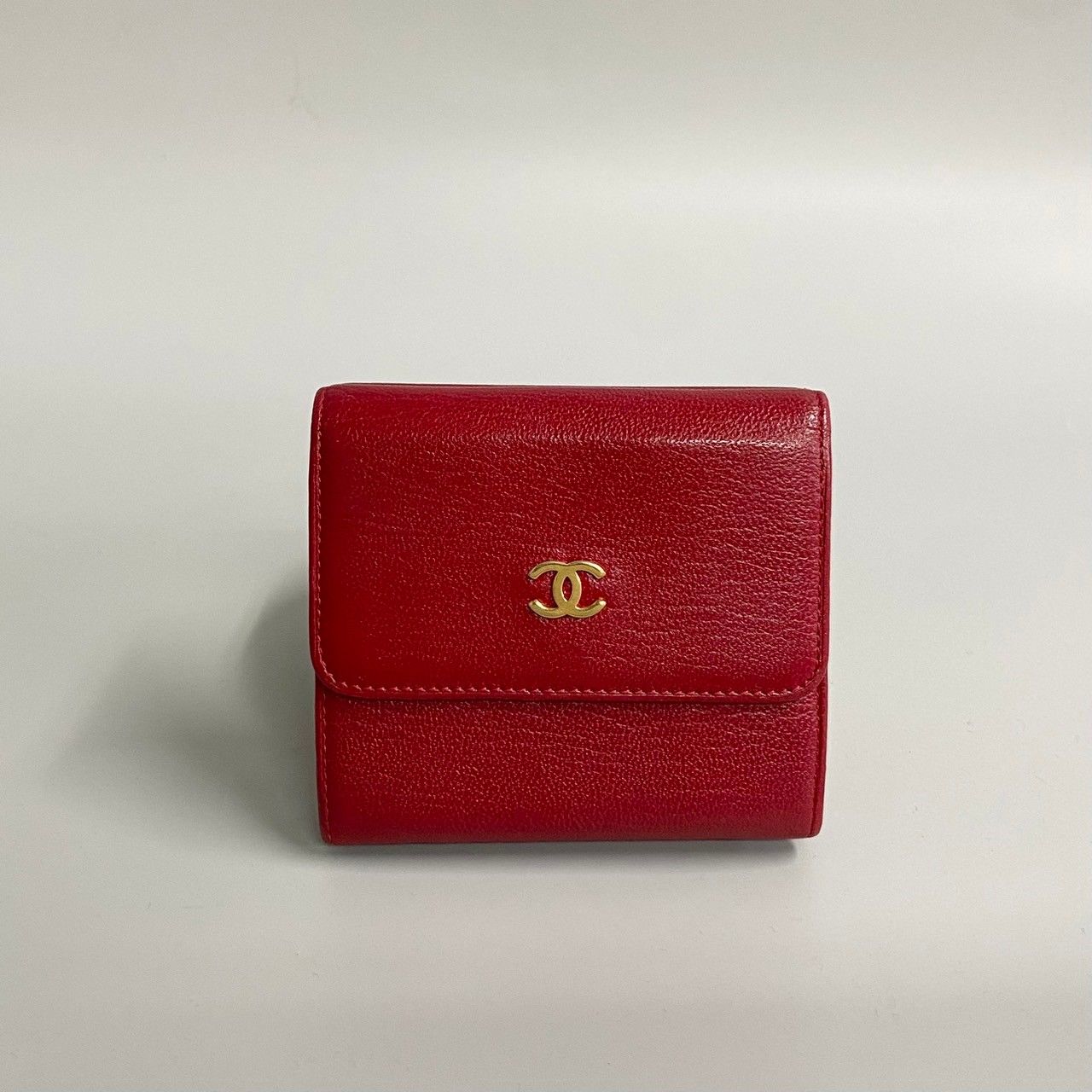 シャネル CHANEL財 二つ折り財布 レザー ココマーク 美品 希少品 シール有 7番台 CHANEL シャネル ココマーク レザー