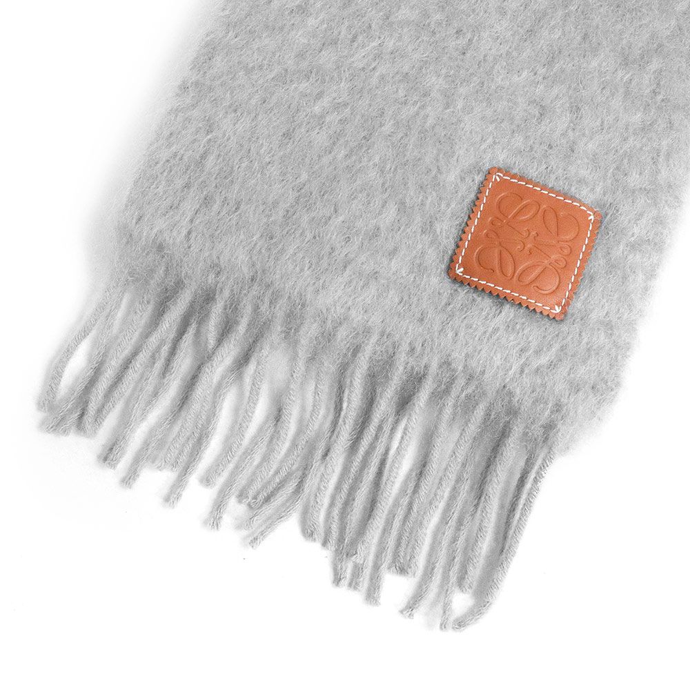 LOEWE ロエベ マフラー モヘア ライトグレー 美品 LOEWE*気品溢れる*ロエベ ライトグレー/マフラー ウール&モヘア LOEWE