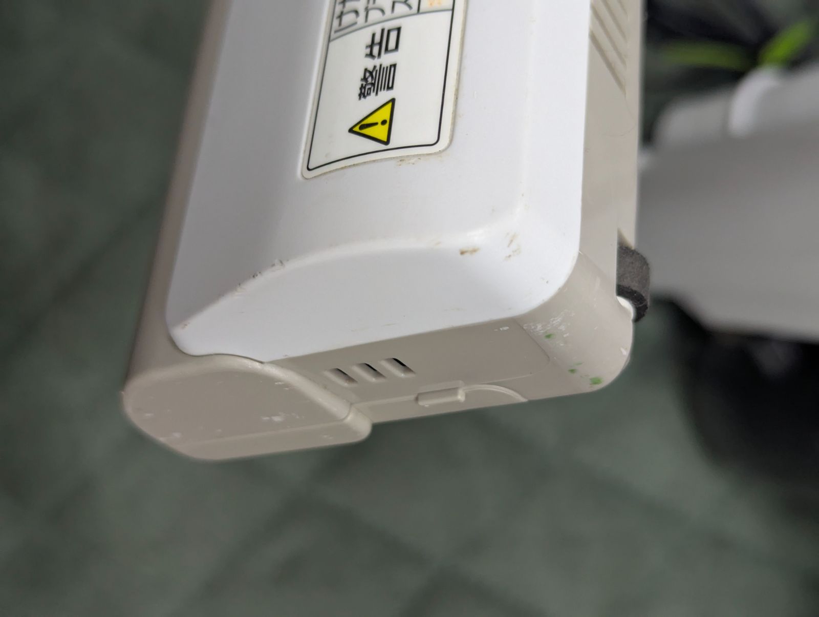 Panasonic コードレス掃除機 WWW_KANDAIZUMI_COM