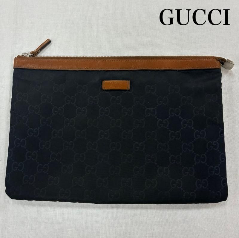GUCCI グッチ ポーチ GG柄 ナイロン セカンド クラッチバッグ