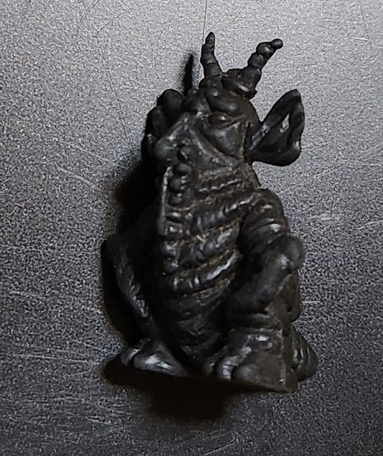 ゼミストラー 黒色 怪獣消しゴム - メルカリ