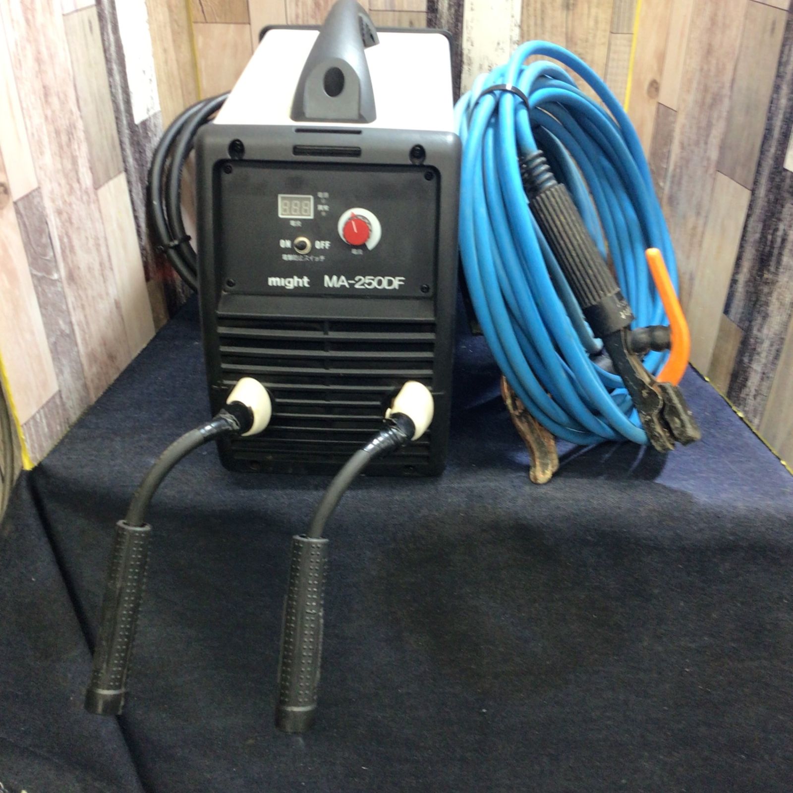 ○マイト工業 インバーター直流アーク溶接機 MA-250DF【八潮店 
