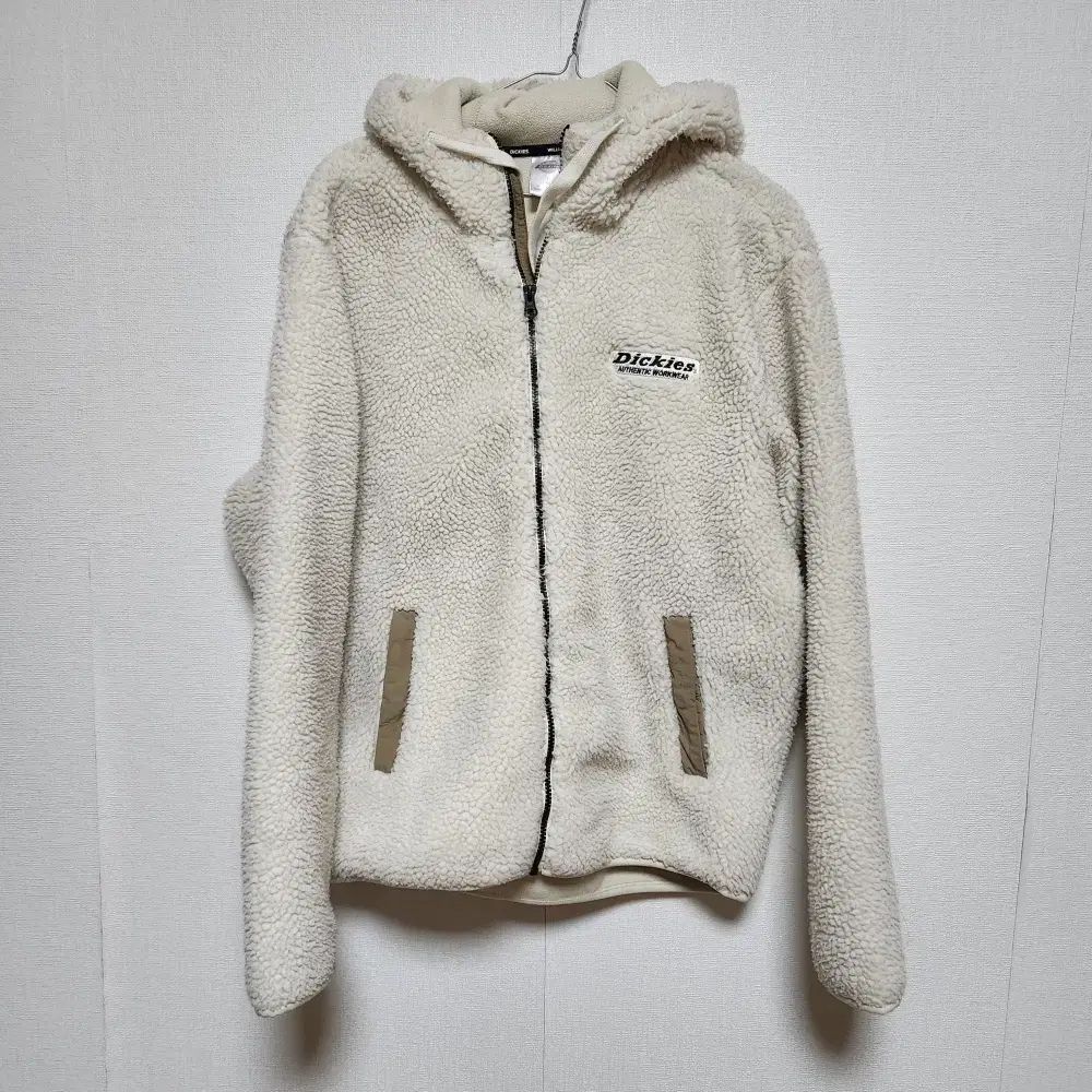 【雷市場（ポンジャン）商品韓国直送】 DICKIES(ディッキーズ) メンズ ボア フード付き ジップアップパーカー 100L @ 9904