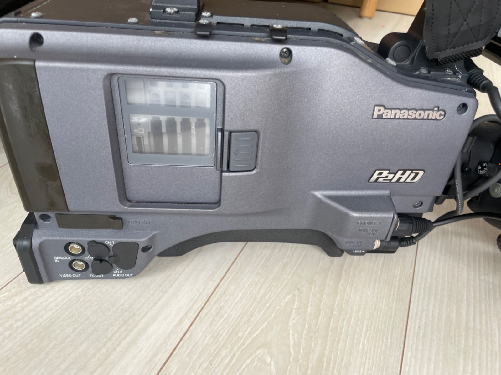 AG-HPX555