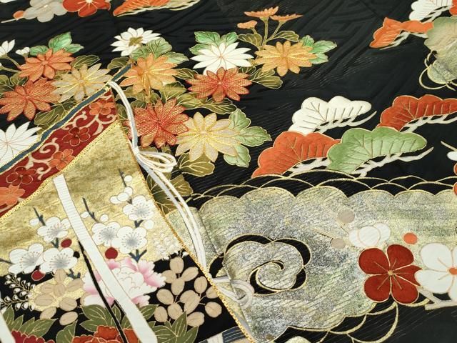 平和屋本店□極上 振袖 駒刺繍 雲取り几帳花文 黒地 金通し地 逸品  