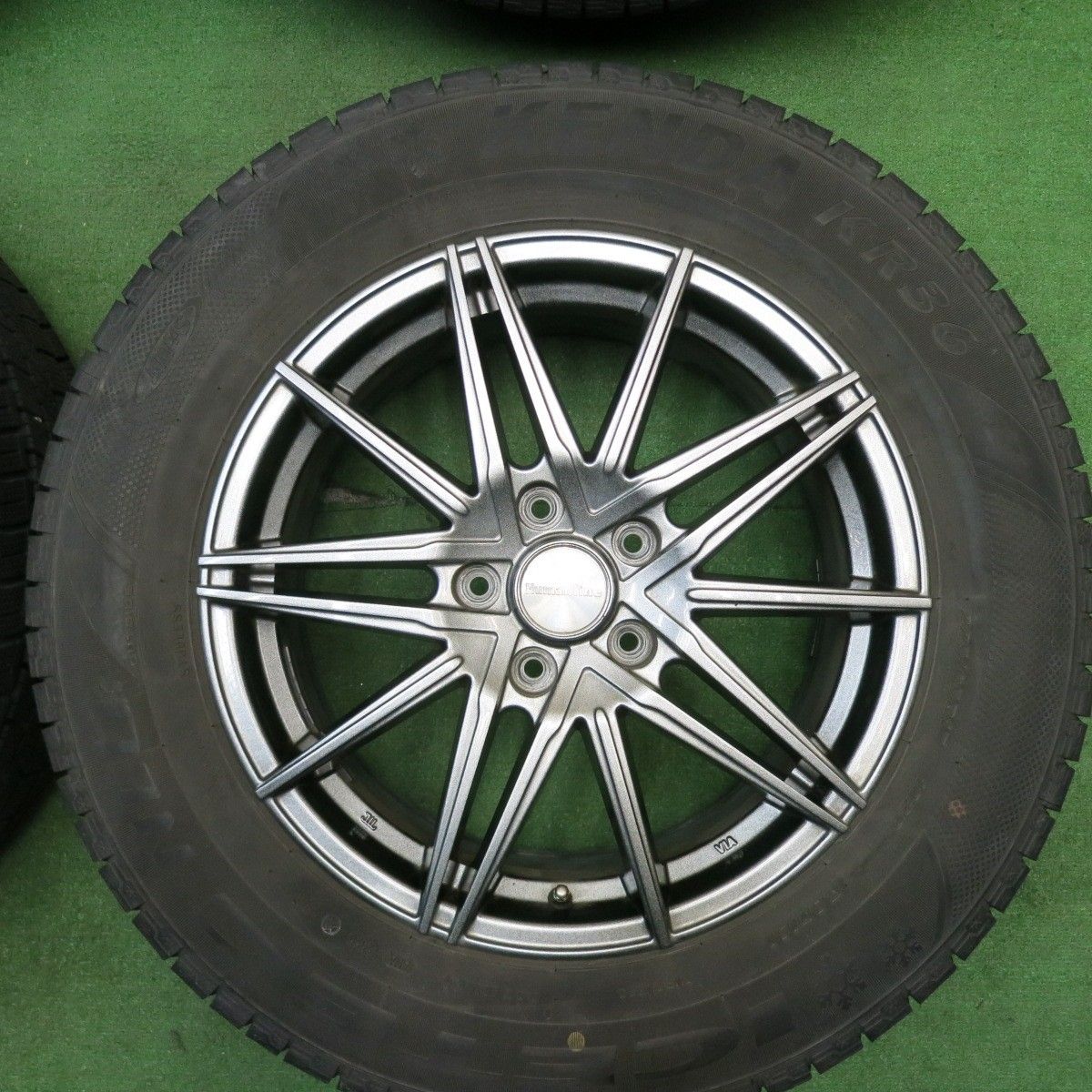 バリ溝!キレイ!9分☆スタッドレス 225/60R17 トーヨー バリ溝!キレイ!9分☆スタッドレス 225/60R17 トーヨー