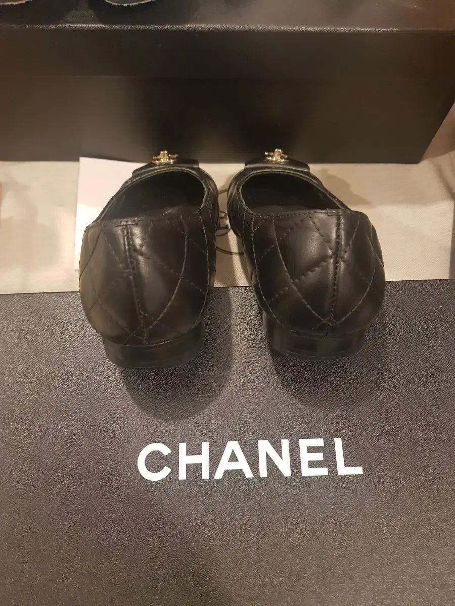 【在庫あり】 CHANEL(シャネル) ターンロック フラットシューズ 38 サイズ 靴