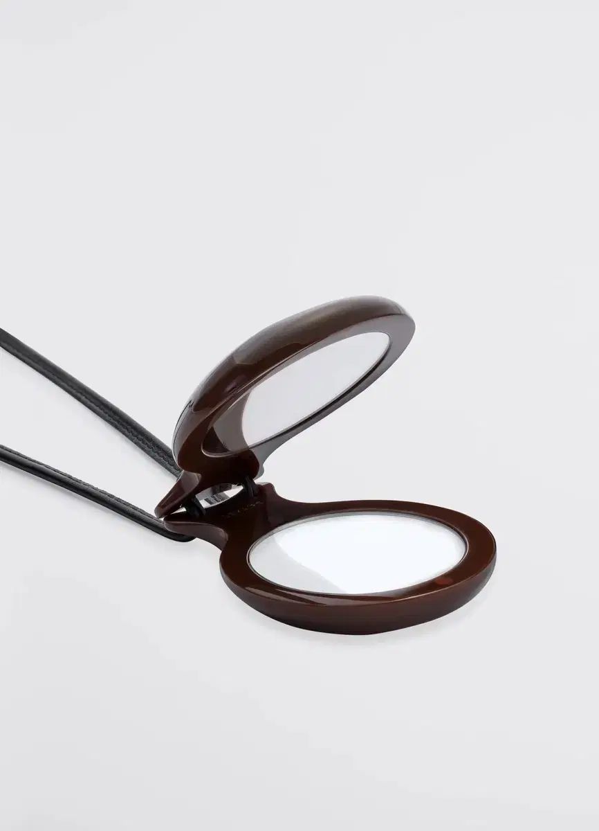 ネックレス ブラウン