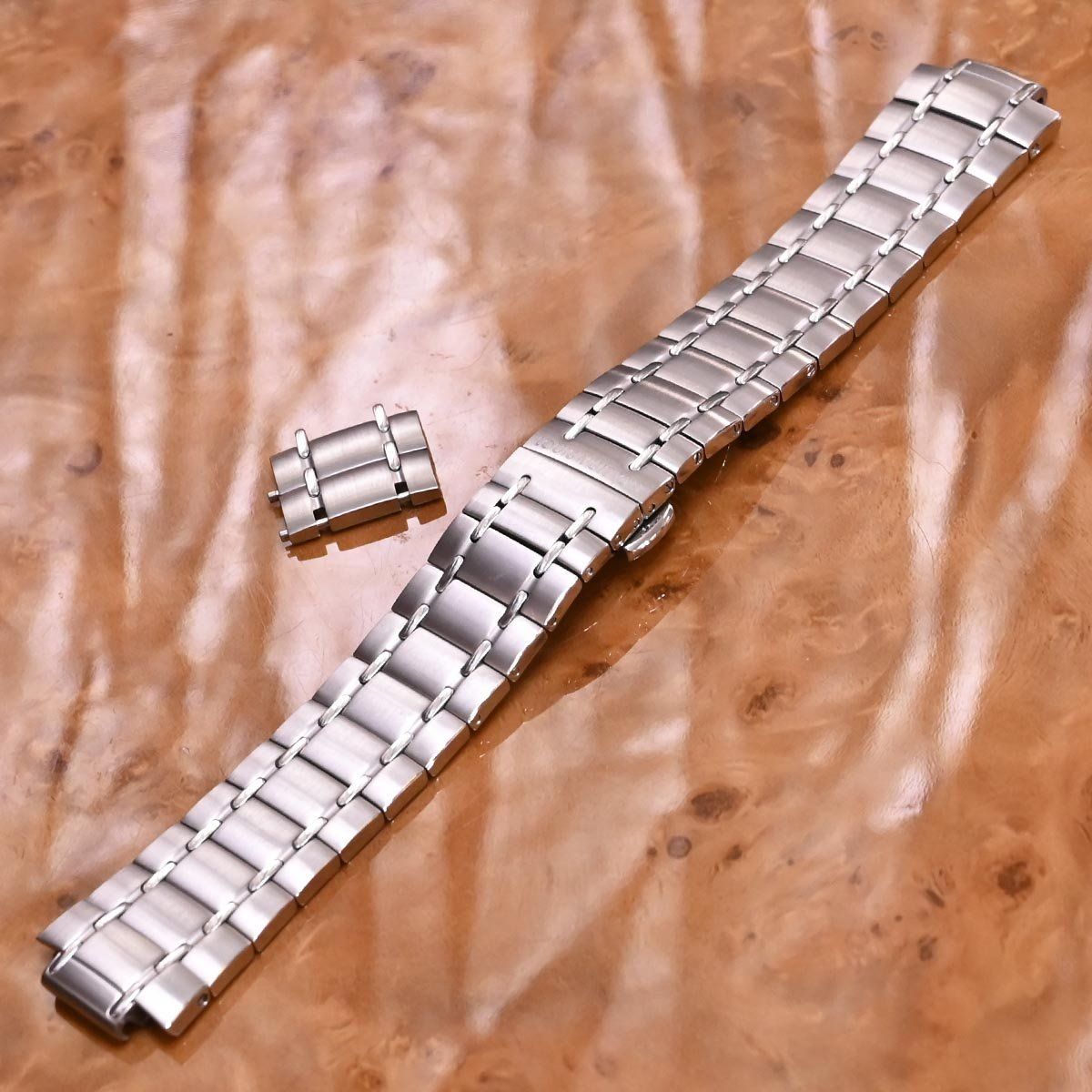 ルイヴィトン腕時計　メンズ　新品みたいな超美品！！
