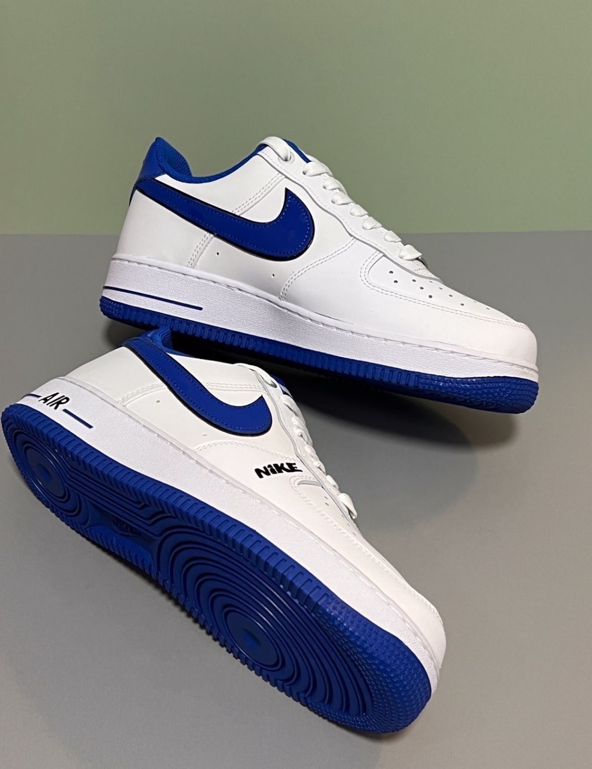 新品未使用 箱付 NIKE AIRFORCE1 LOW 07 LV8 ナイキ　ゲームロイヤル22